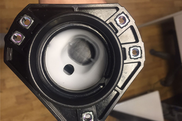 Горловина топливного бака пластиковая Mitsubishi