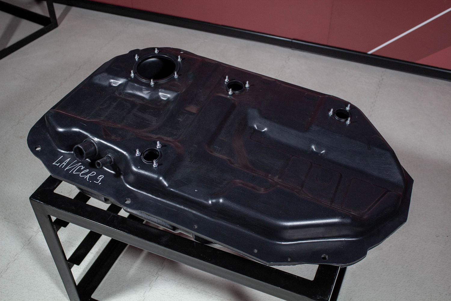 Пластиковый бензобак Mitsubishi Lancer 9, 2003-2008 (BP) -  50 л.